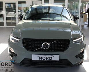 Volvo Volvo XC40 B3 Gaer. Plus Dark 2WD/ Standheiz./E-Si Gebrauchtwagen