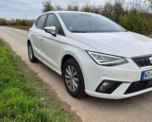 Seat Seat Ibiza 1.0 TSI Style 70kW/95PS Navi/LED/Kamer Gebrauchtwagen