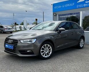 Audi Audi A3 Attraction*ZR. NEU*NAVI*XENON*LED*PDC*SHZ* Gebrauchtwagen