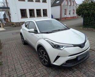 Toyota Toyota C-HR 1.2-l-Turbo Allrad Multidrive S Team D Gebrauchtwagen