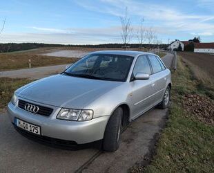 Audi Audi A3 1.6 Ambiente, gepflegt, Scheckheft Gebrauchtwagen