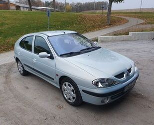 Renault Renault Megane Classic Privilege 1.6 16V Expressio Gebrauchtwagen