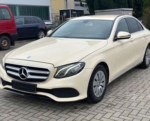 Mercedes-Benz Mercedes-Benz E 200 d AVANTGARDE Aut*PDC*Kamera*LE Gebrauchtwagen