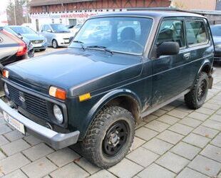 Lada Lada Niva 4x4 Radio mp3 Anhängerkupplung Scheckhe Gebrauchtwagen