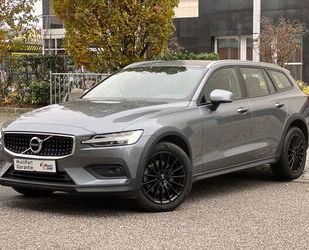 Volvo Volvo V60 Cross Country B4//TOP AUSSTATTUNG//1HAND Gebrauchtwagen