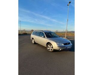 Ford Ford Mondeo 2.0 Ghia Ghia Gebrauchtwagen