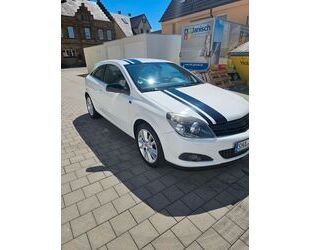 Opel Opel Astra GTC 1.6 ECOTEC Edition 111 Jahre 85kW . Gebrauchtwagen