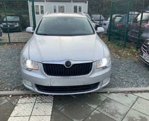 Skoda Skoda Superb 2.0 TDI DSG Navigation xenon Kombi Gebrauchtwagen