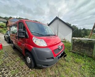 Peugeot Peugeot Boxer Van mit Scheiben Gebrauchtwagen