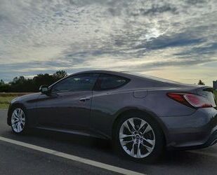 Hyundai Hyundai Genesis Coupe 2.0T Gebrauchtwagen