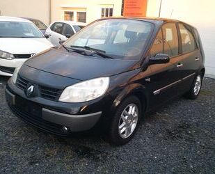 Renault Renault Scenic 2.0 16V Gebrauchtwagen