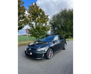 VW Volkswagen Golf 7 GTD Dynaudio/Pano/DSG/19Zoll Gebrauchtwagen