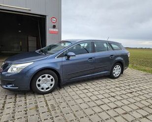 Toyota Toyota Avensis Combi Edition 1.8 Valvematic Editio Gebrauchtwagen