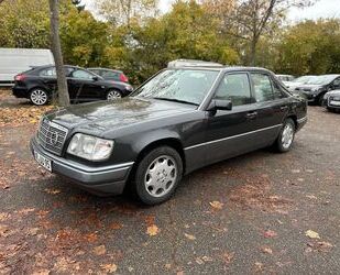 Mercedes-Benz Mercedes-Benz 250D aus Familienbesitz, Top Zustand Gebrauchtwagen