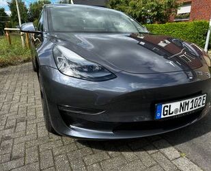 Tesla Tesla Model 3 Long Range Top Zustand Mwst. ausweis Gebrauchtwagen