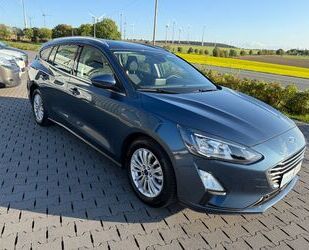 Ford Ford Focus Turnier Titanium Gebrauchtwagen