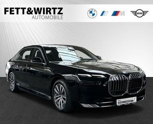 BMW BMW 750e xDrive SkyLounge|Driving&ParkingAss.Prof. Gebrauchtwagen