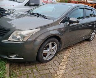 Toyota Toyota Avensis Combi Sol 2.2 Gebrauchtwagen