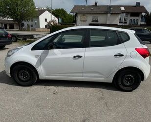 Kia Kia Venga 1.4 CVVT Spirit KLIMA EURO5 Gebrauchtwagen