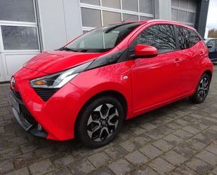 Toyota Toyota Aygo 1,0 VVT-i x-play hatchback Gebrauchtwagen