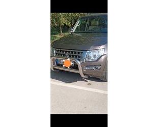 Mitsubishi Mitsubishi Pajero 3,2 DI-D 4WD Top Automatik Top Gebrauchtwagen