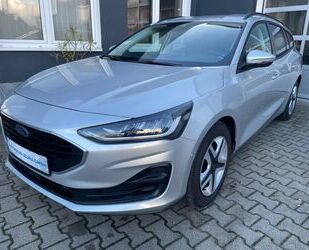 Ford Ford Focus Turnier Kombi TDCi120Auto SYNC/SHZ/AC Gebrauchtwagen