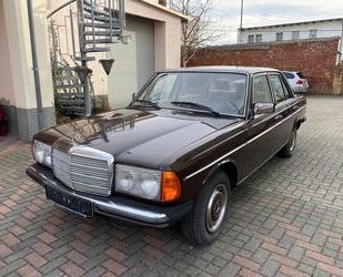 Mercedes-Benz Mercedes-Benz 230 AUTOMATIK,Schiebedach Gebrauchtwagen