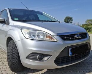 Ford Ford Focus 1,6TDCi 80kW DPF Ghia Turnier Ghia Gebrauchtwagen