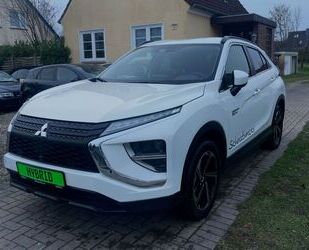 Mitsubishi Mitsubishi Eclipse Cross Basis Hybrid 4WD HU NEU Gebrauchtwagen