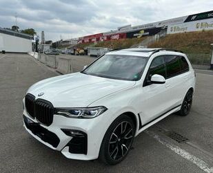 BMW BMW X7 xDrive40d - Mild Hybrid (352PS) M SkyLounge Gebrauchtwagen