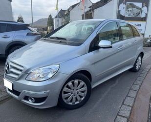 Mercedes-Benz Mercedes-Benz B 200 Automatik aus Rentnerhand Gebrauchtwagen