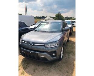 SsangYong Ssangyong TIVOLI Quartz 1.5 6MT Klima Navi RFK LED Gebrauchtwagen