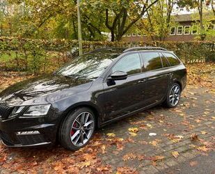 Skoda Skoda Octavia 2.0 TDI SCR DSG RS Combi TÜV,BREMSEN Gebrauchtwagen