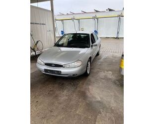 Ford Ford ERSTE HAND TÜV NEU!!Mondeo 2.5 V6 Ghia Auto G Gebrauchtwagen