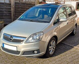 Opel Opel Zafira 1.9 CDTI Cosmo 88kW Cosmo Gebrauchtwagen