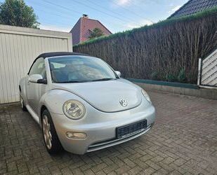 VW Volkswagen New Beetle 1.6 Cabriolet - Gebrauchtwagen