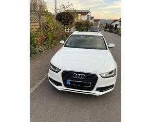 Audi Audi A4 2.0 TFSI flexible fuel 3x S line Avant AHK Gebrauchtwagen