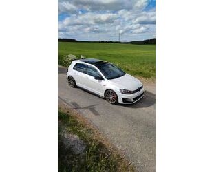 VW Volkswagen Golf 2.0 GTI Performance STHZG Gebrauchtwagen