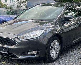 Ford Ford Focus 1.0 Turnier Business Gebrauchtwagen