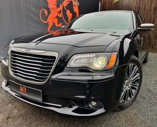 Chrysler Chrysler 300C #JOHN-VARVATOS#ALLRAD#5.6L#PANO#LEDE Gebrauchtwagen