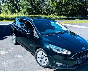 Ford Ford Focus 1,5TDCi 88kW PowerShift Business Turni. Gebrauchtwagen