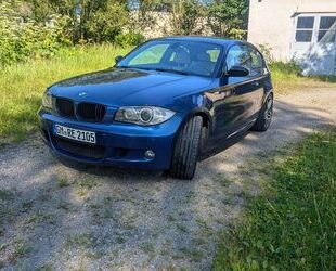 BMW BMW 118i -M-Paket Leder Lemon Nav Keyless Voll Gebrauchtwagen