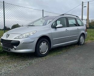 Peugeot Peugeot 307 Break/SW 1,2 Break KLIMA EINPARKHILFE Gebrauchtwagen