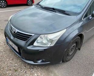 Toyota Toyota Avensis Combi Sol 2.0 D-4D Gebrauchtwagen