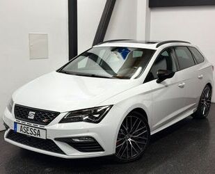 Seat Seat Leon ST Cupra 300 4Drive*PANO*KEYLESS*KAMERA* Gebrauchtwagen