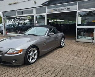 BMW BMW Z4 Roadster 3.0i *KLIMA*NAVI*LEDER*XENON* Gebrauchtwagen