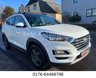 Hyundai Hyundai Tucson 2WD+AUTOMATIK+PANORAMA+1HAND+ Gebrauchtwagen