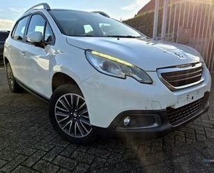 Peugeot Peugeot 2008 1.6 VTi Access Navi/Climate/Lmv/Trekh Gebrauchtwagen