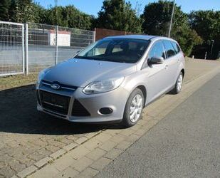 Ford Ford Focus Turnier Trend 1.6 ~AHK~PDC~TÜV/AU NEU~ Gebrauchtwagen