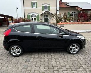 Ford Ford Fiesta Titanium Klimaautomatik 8x Alufelgen Gebrauchtwagen